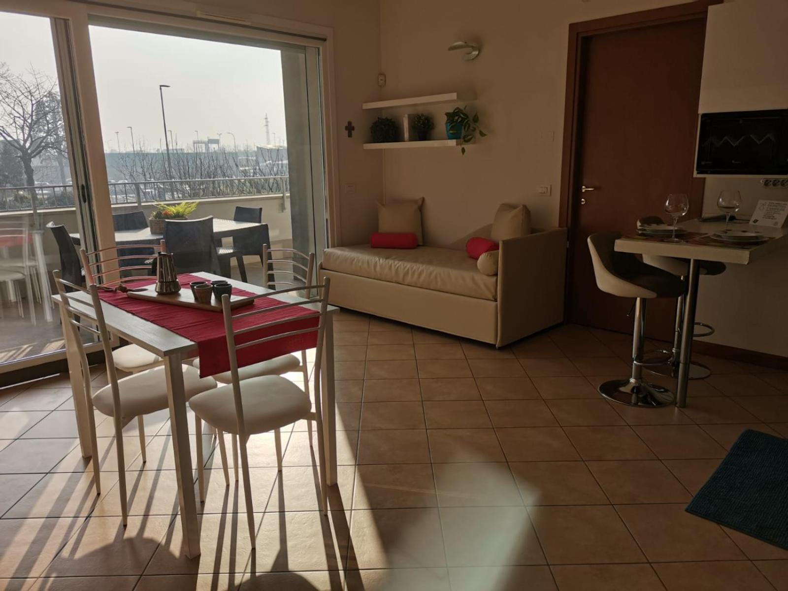 Bnbook - Metropolitan Expo Flat Rho Zewnętrze zdjęcie