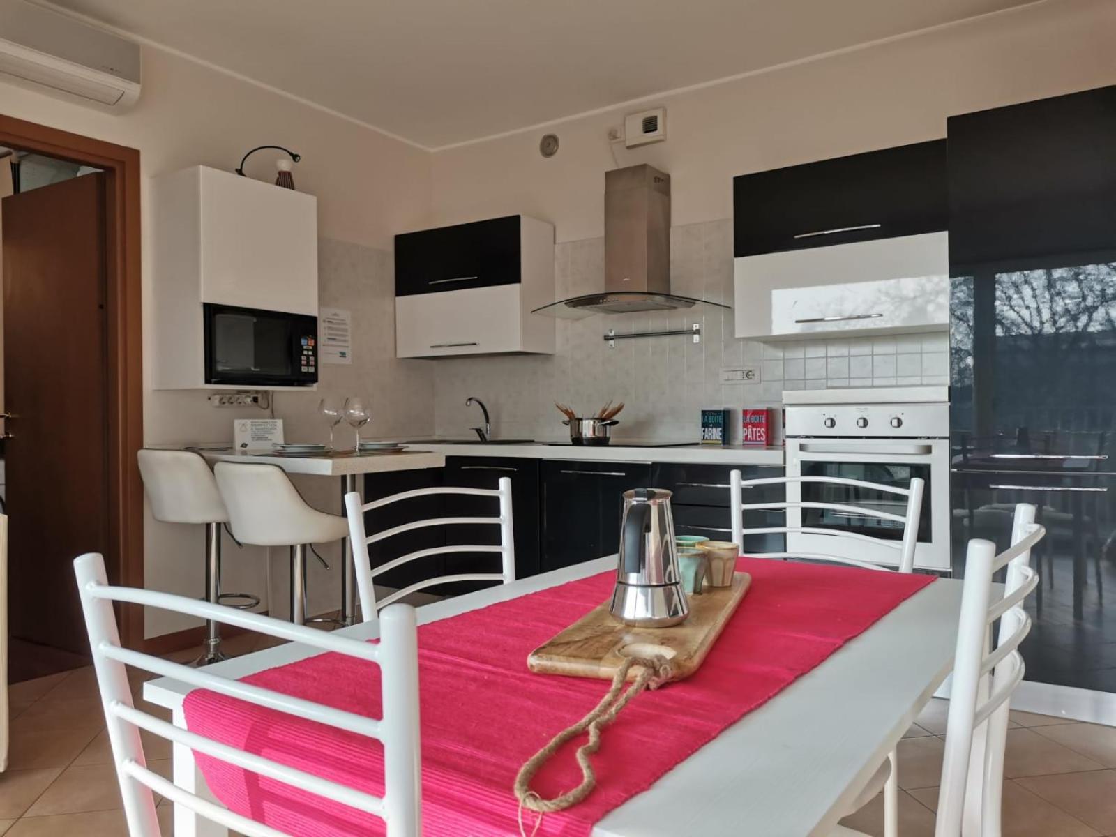 Bnbook - Metropolitan Expo Flat Rho Zewnętrze zdjęcie