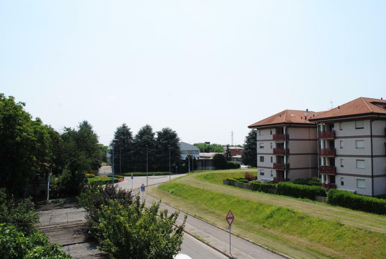 Bnbook - Metropolitan Expo Flat Rho Zewnętrze zdjęcie