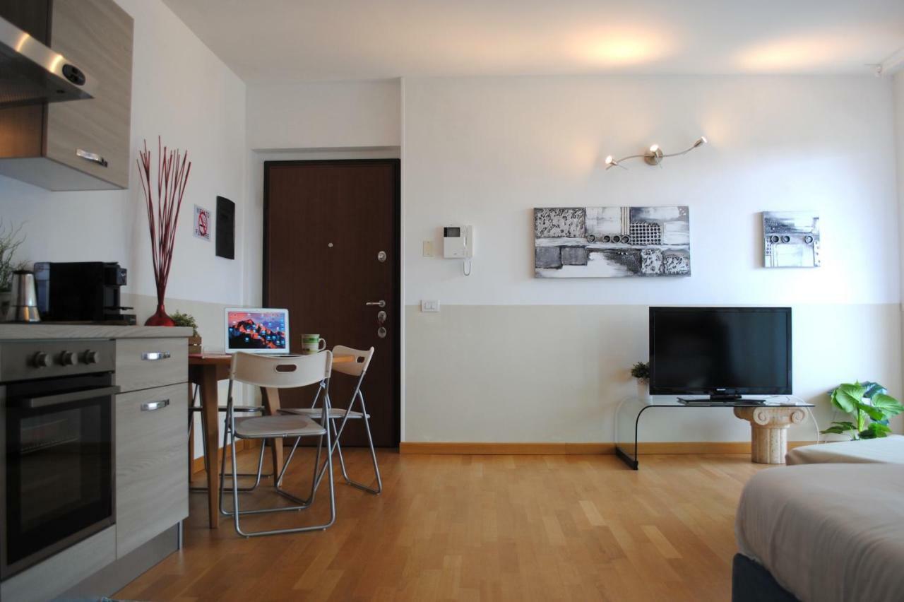 Bnbook - Metropolitan Expo Flat Rho Zewnętrze zdjęcie