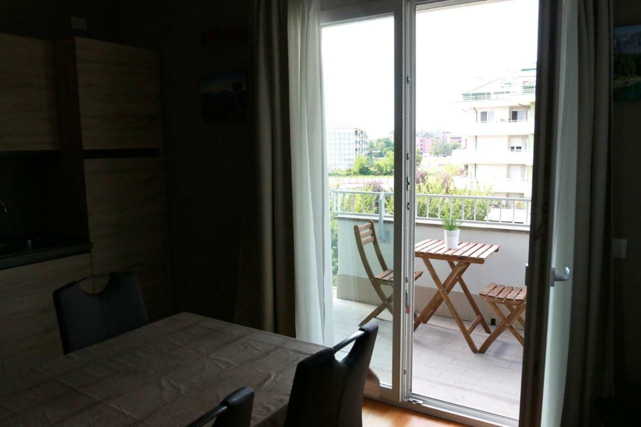Bnbook - Metropolitan Expo Flat Rho Zewnętrze zdjęcie