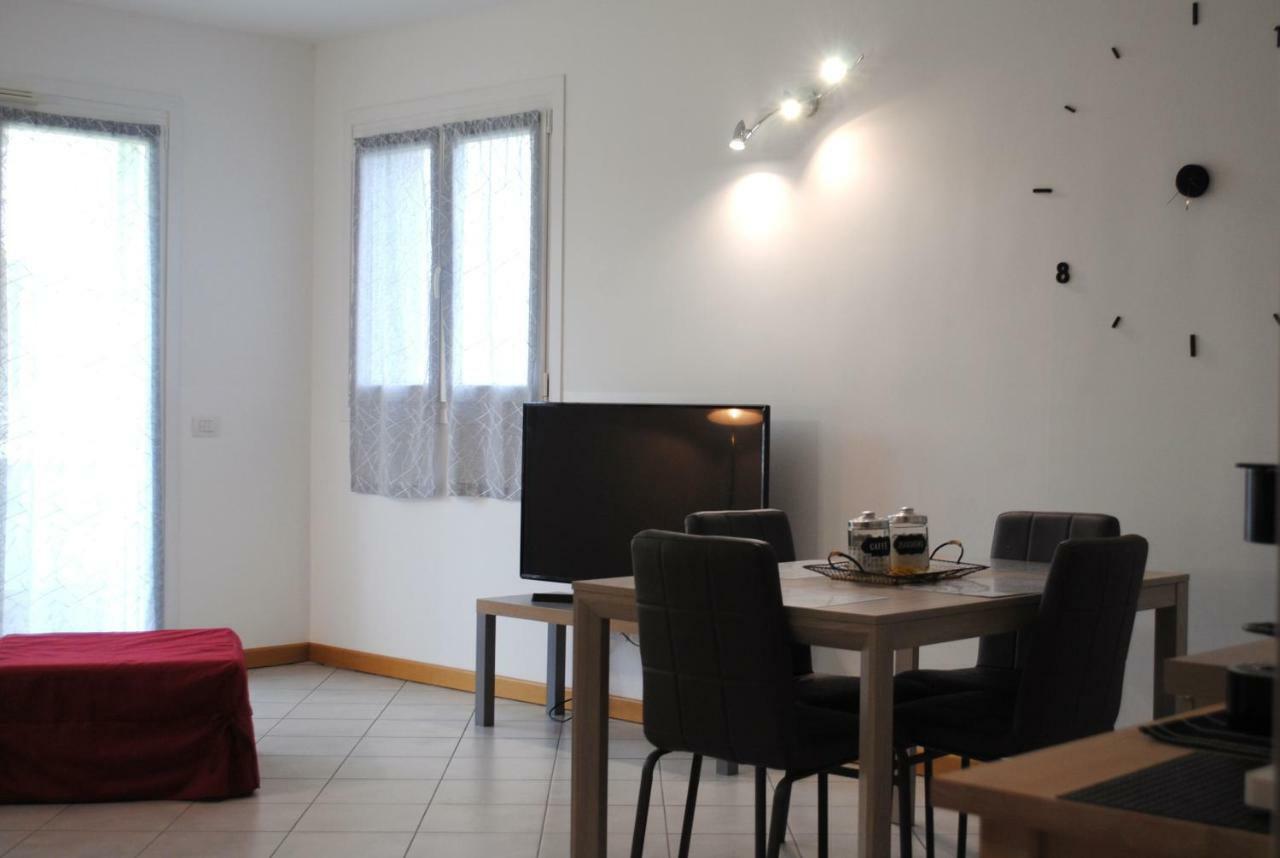 Bnbook - Metropolitan Expo Flat Rho Zewnętrze zdjęcie