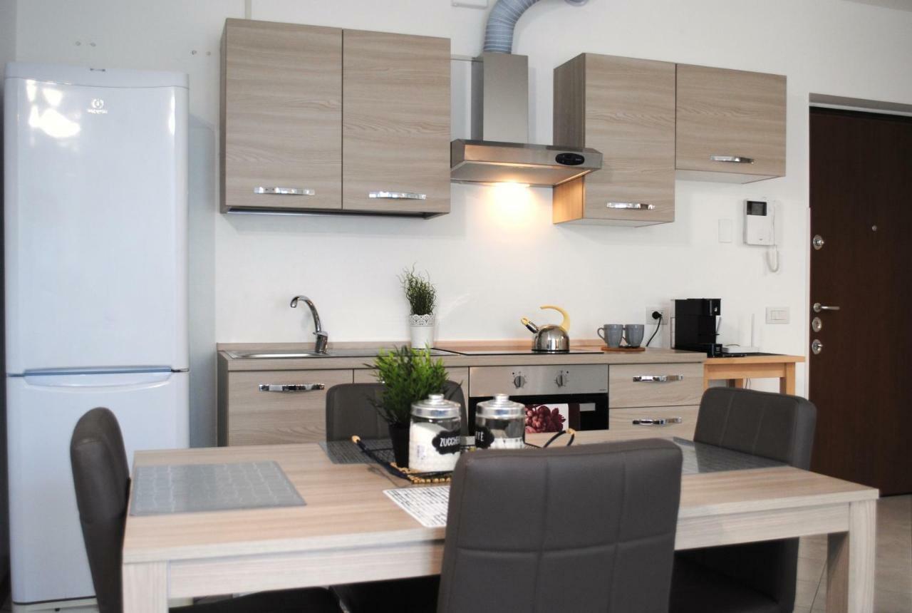 Bnbook - Metropolitan Expo Flat Rho Zewnętrze zdjęcie